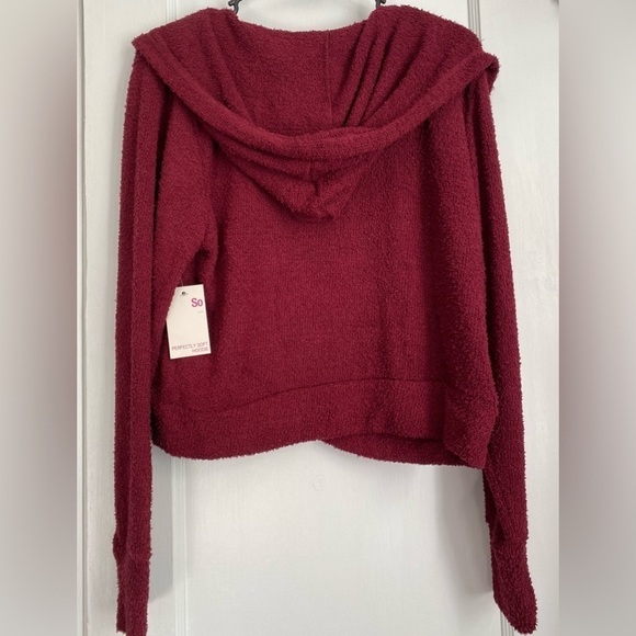 NWT Junior’s SO Cozy Front Zipper Hoodie Size: Large - Picture 4 of 7